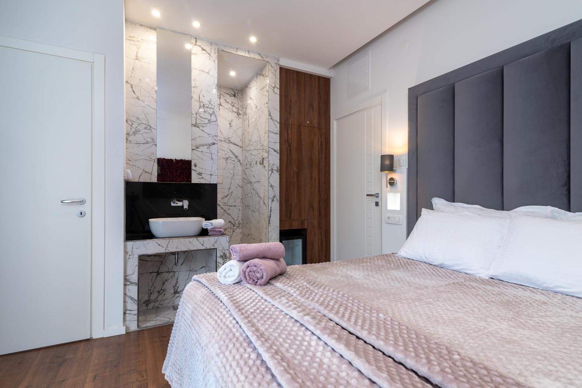 Antares Luxury Rooms Split Exteriör bild